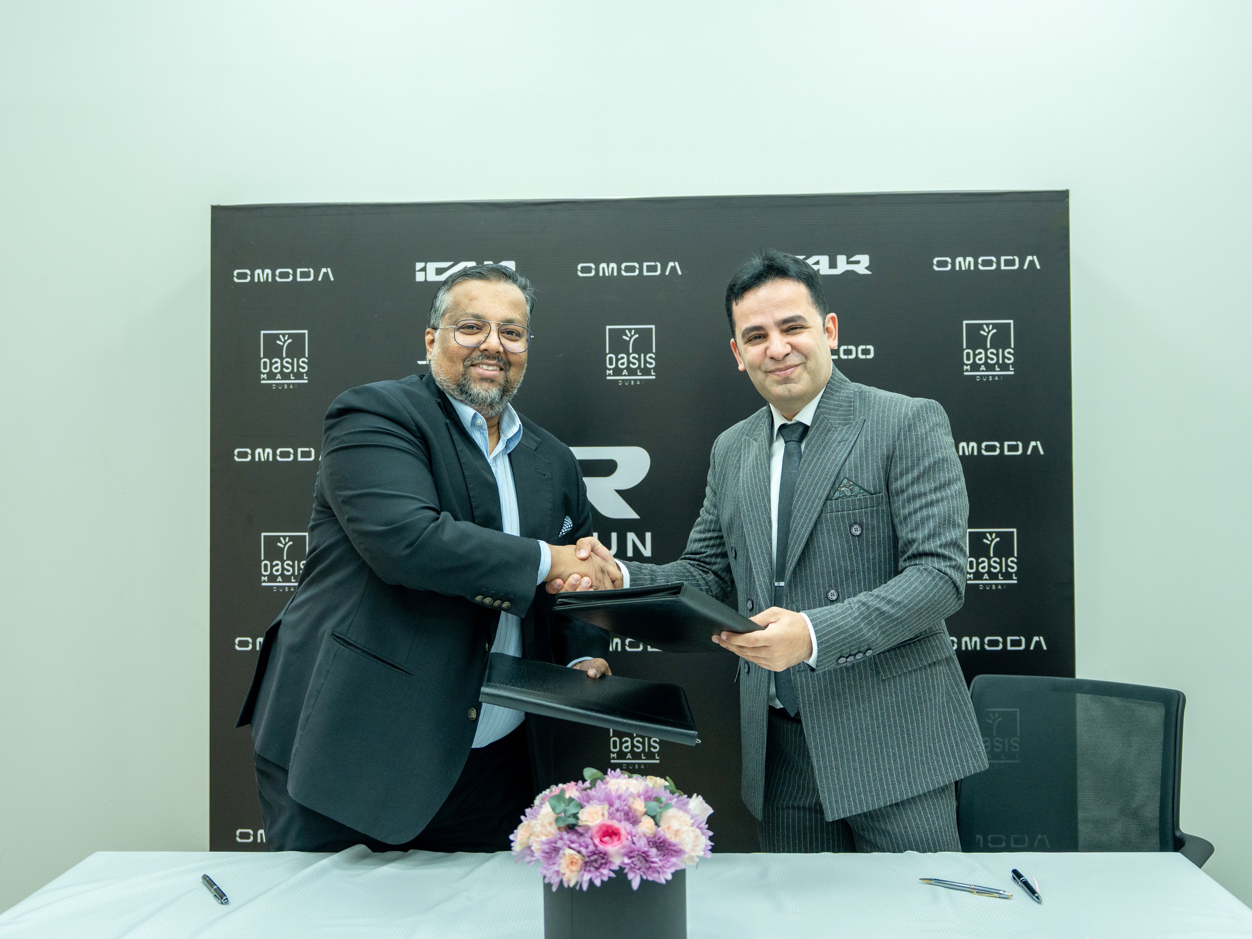 Autorun Expands OMODA | JAECOO & iCaur Presence with New Oasis Mall Showroom in Dubai 7 autorun and oasis mall sign agr