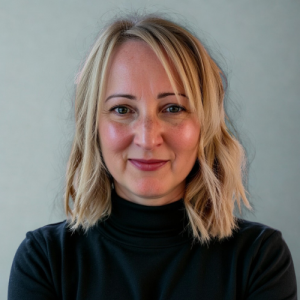 Cori Gordon headshot