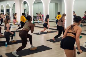 Carbon Performance attracts women, without being a women-only gym, demonstrating that a serious training culture and a non-intimidating environment can coexist