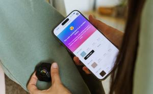 The COLYR system consists of a highly-accurate color sensing device that is placed on an article of clothing to get a color reading consisting of the hue, value, and chroma of the measured item. This reading is then compared to the colors of your skin and